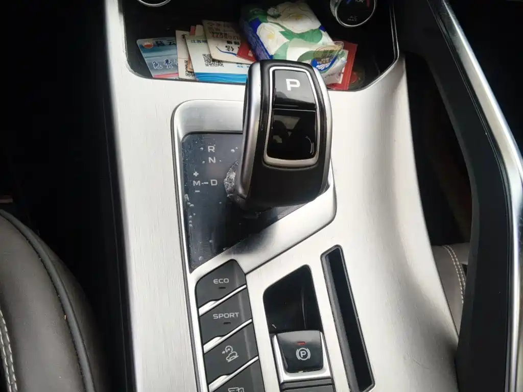 Geely Binyue — миниатюра 7