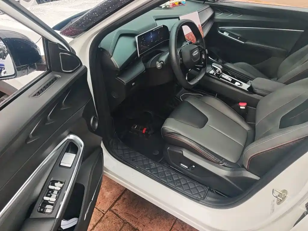 Geely Boyue — миниатюра 16