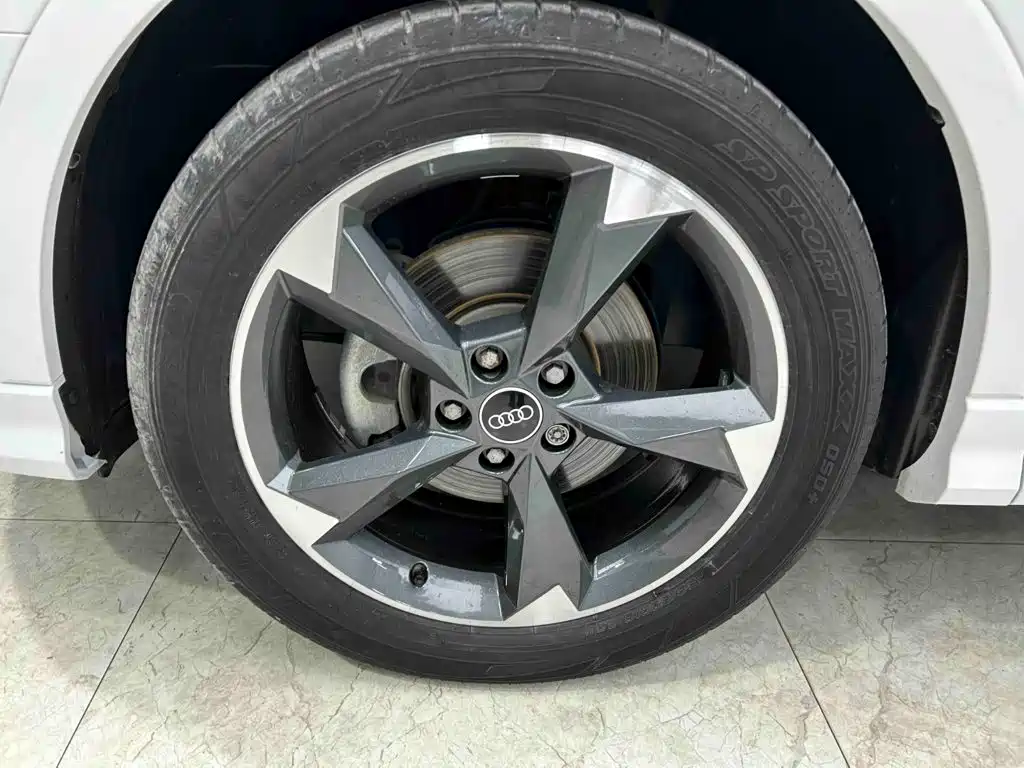 Audi Q3 — миниатюра 25