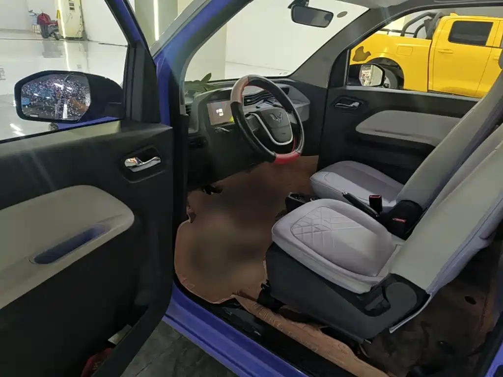 Wuling MINIEV — миниатюра 16