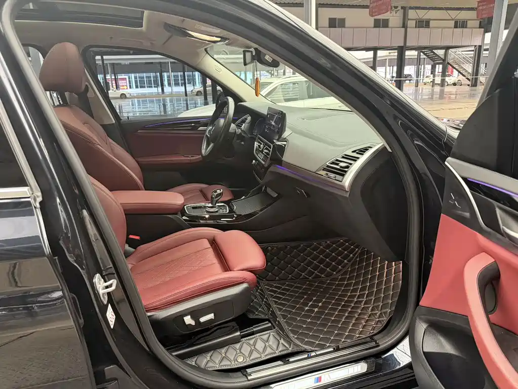 BMW X3 — миниатюра 7