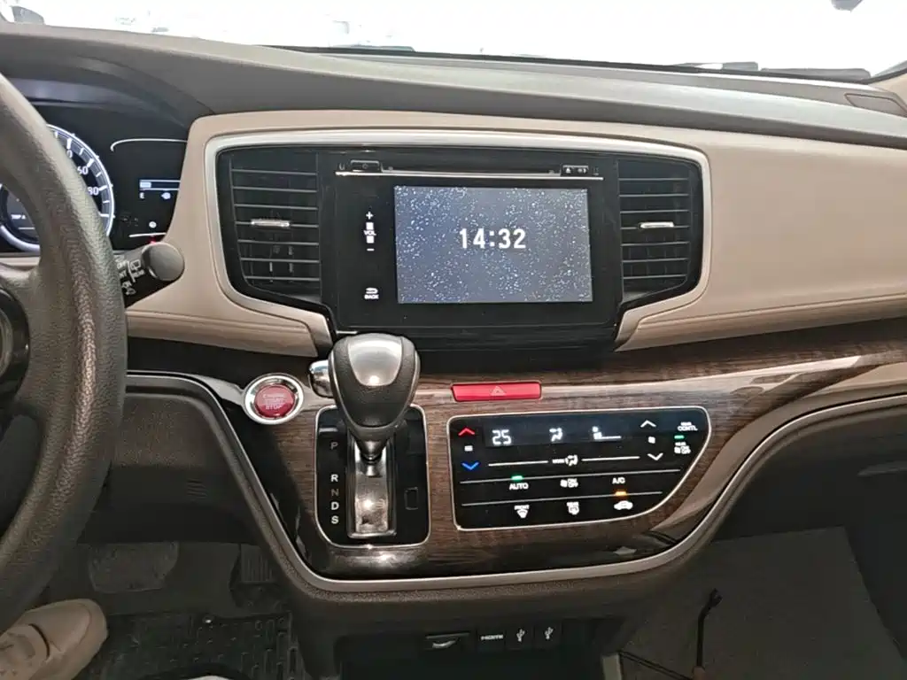 Honda Odyssey — миниатюра 13