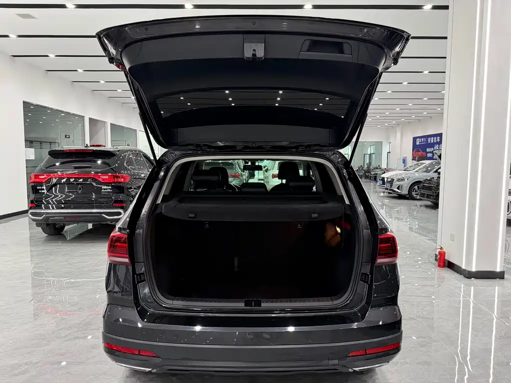 Volkswagen Tharu 2022 280TSI Luxury