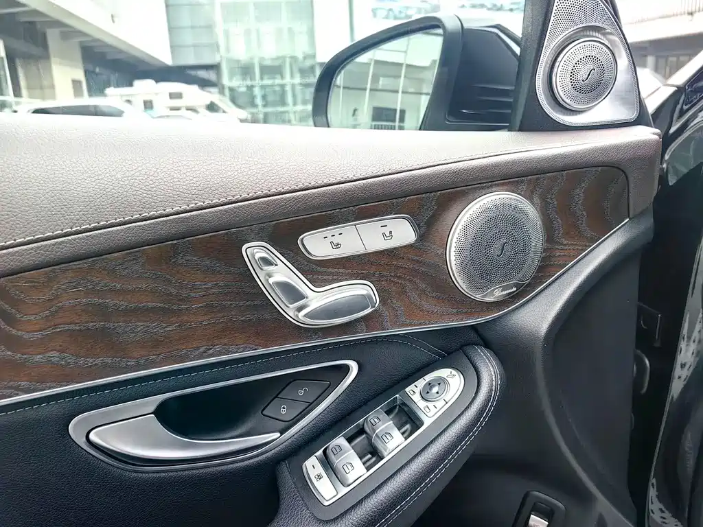 Mercedes-Benz GLC — миниатюра 5