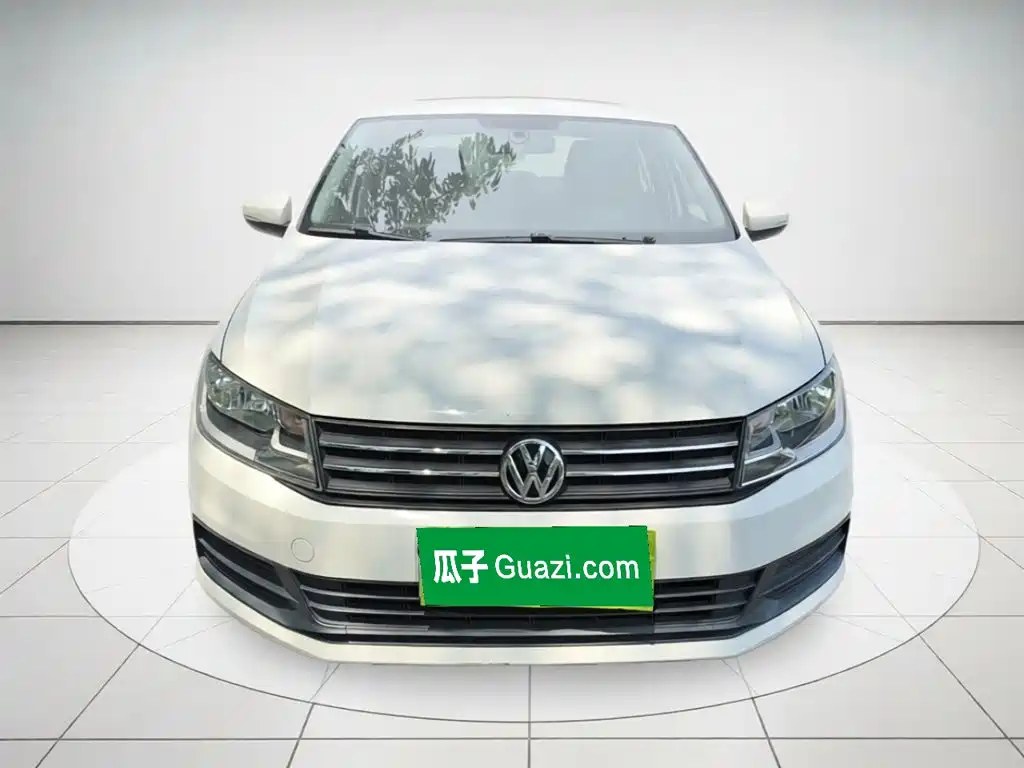 Volkswagen Santana — миниатюра 2