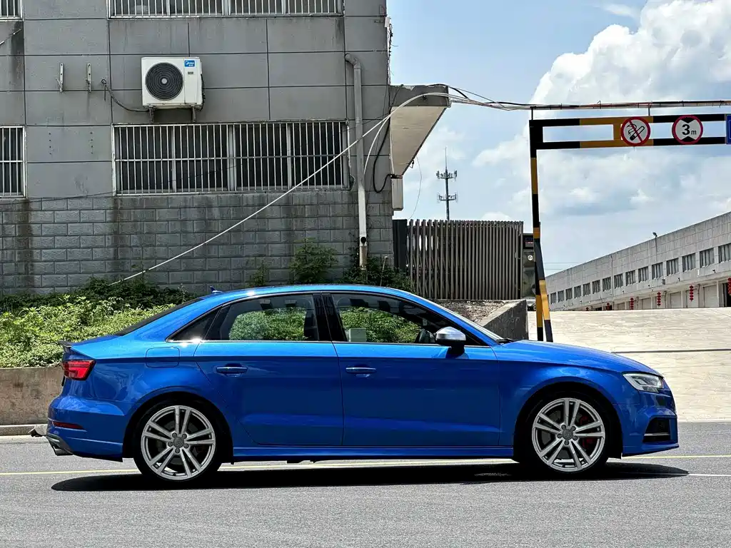 Audi S3 — миниатюра 5