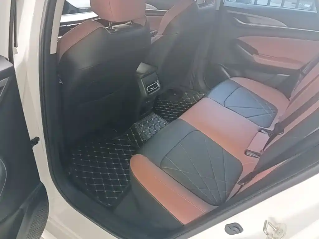 Changan Eado — миниатюра 17