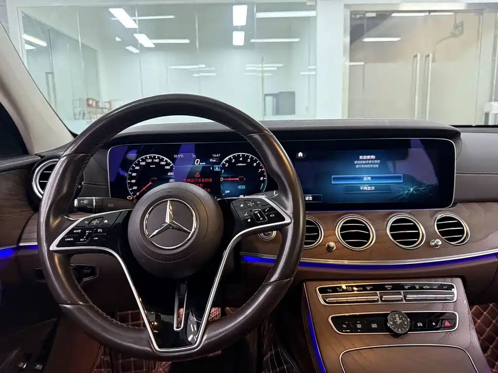 Mercedes-Benz E-Class New Energy — миниатюра 16