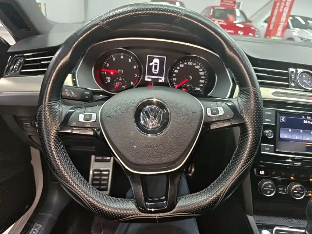 Volkswagen CC — миниатюра 11
