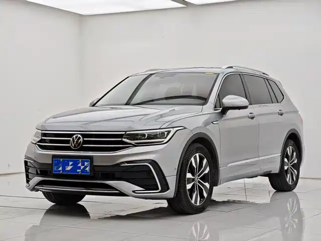 VOLKSWAGEN TIGUAN L 2022