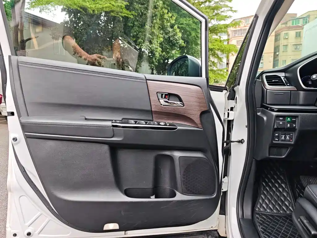 Honda Odyssey — миниатюра 18