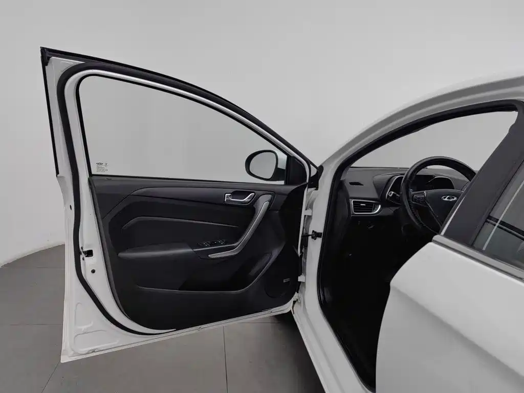 Chery Arrizo 5 — миниатюра 8