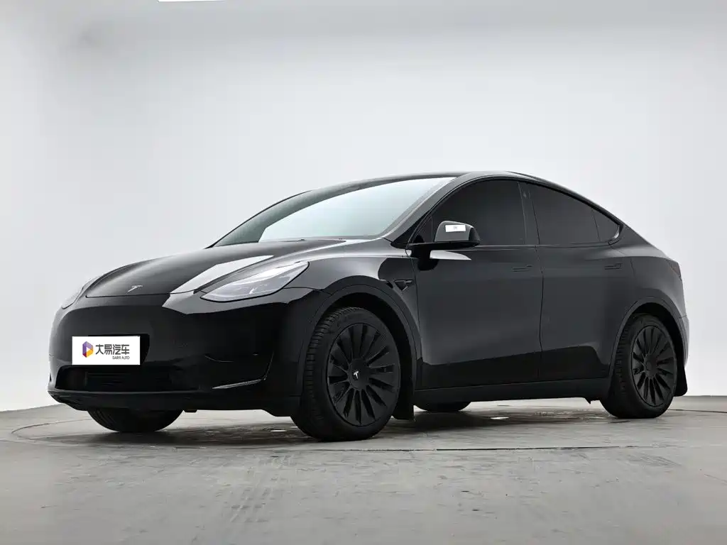 2023 Tesla Model Y - zdjęcie 1 z 18