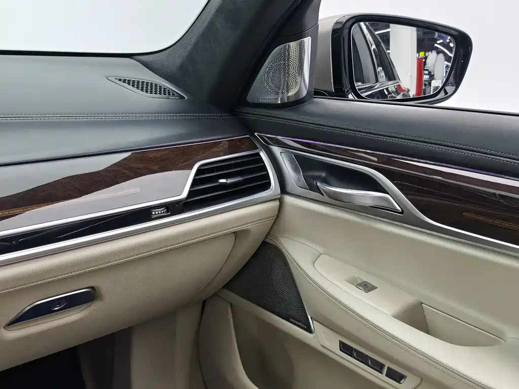BMW 7 Series — фотографии объявления, Фото 10