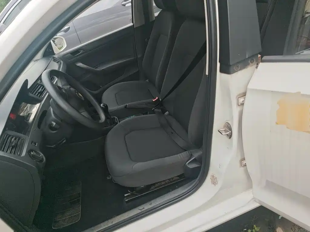 Volkswagen Santana — миниатюра 16