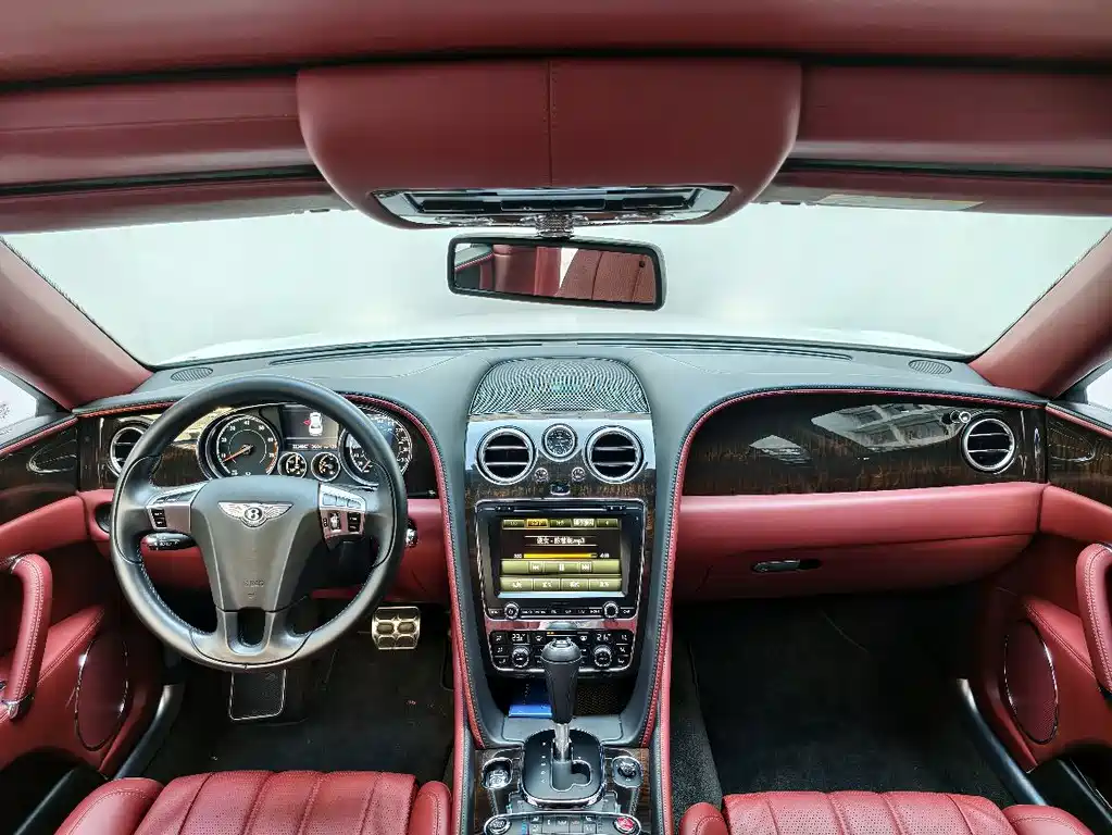 Bentley Flying Spur — миниатюра 12
