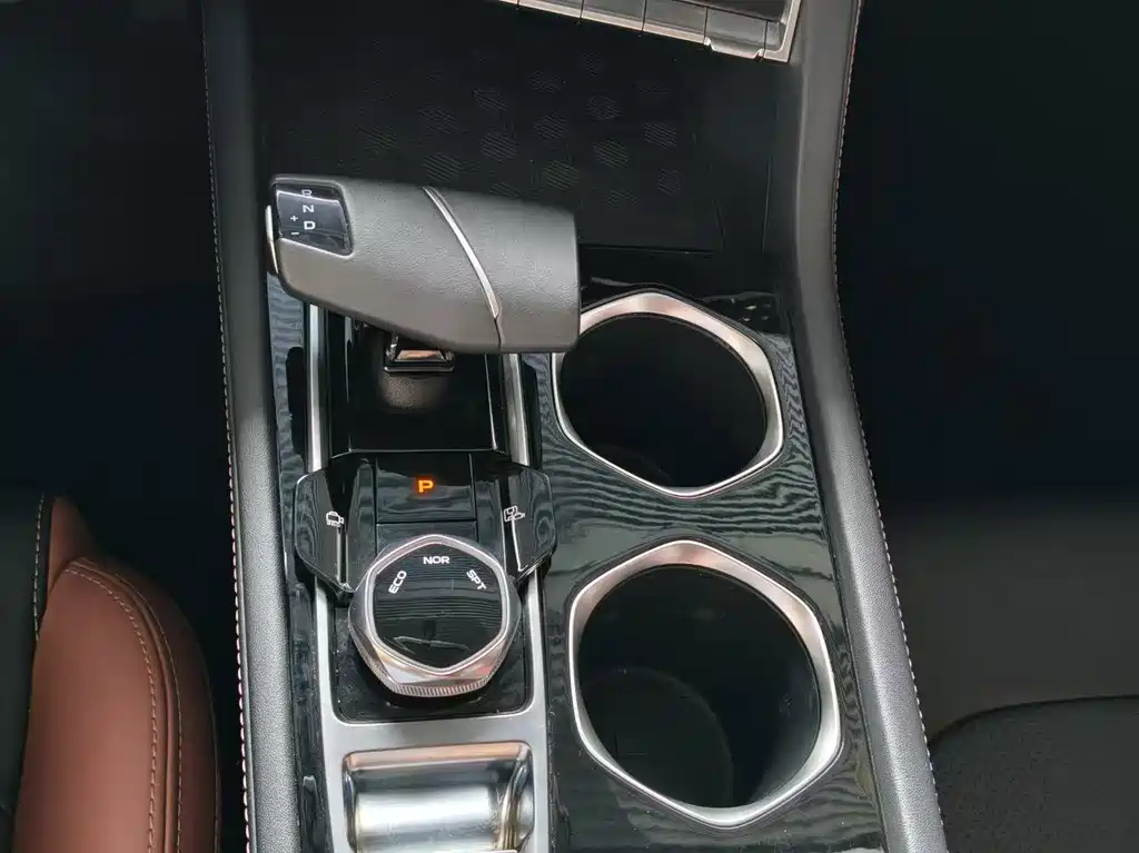 Changan Eado — миниатюра 5