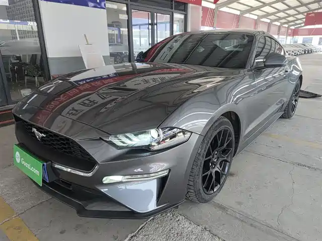 FORD MUSTANG