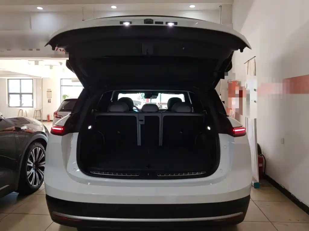 NIO ES6 — миниатюра 19