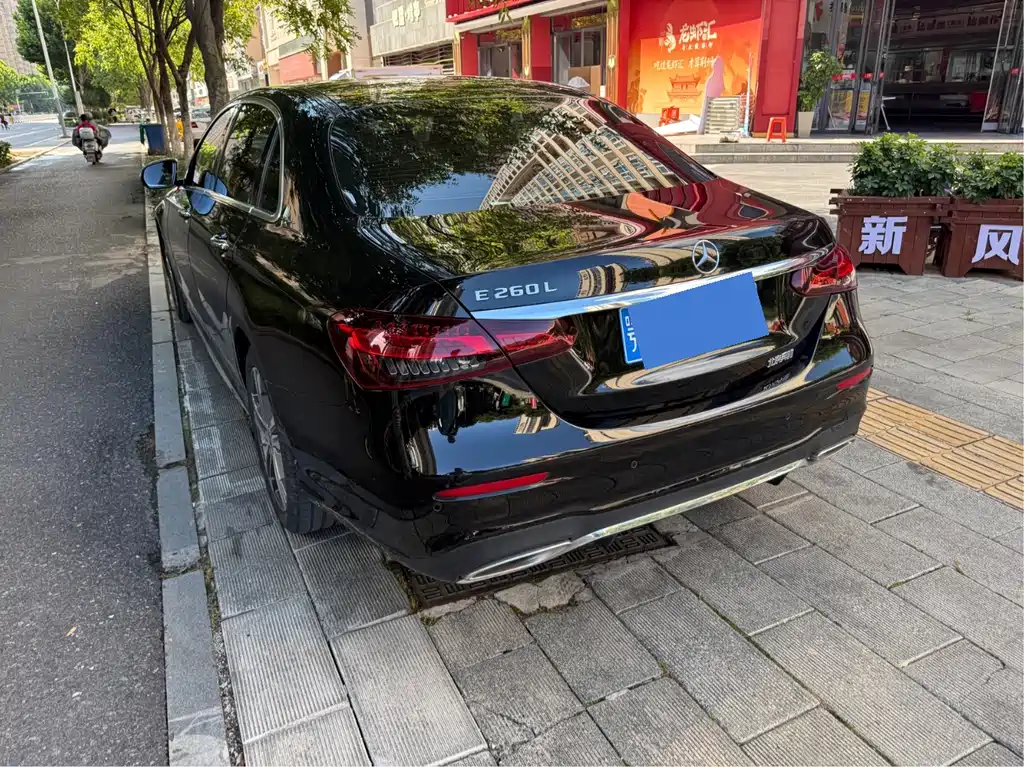 Mercedes-Benz E-Class E 2022 E 260 L Sport