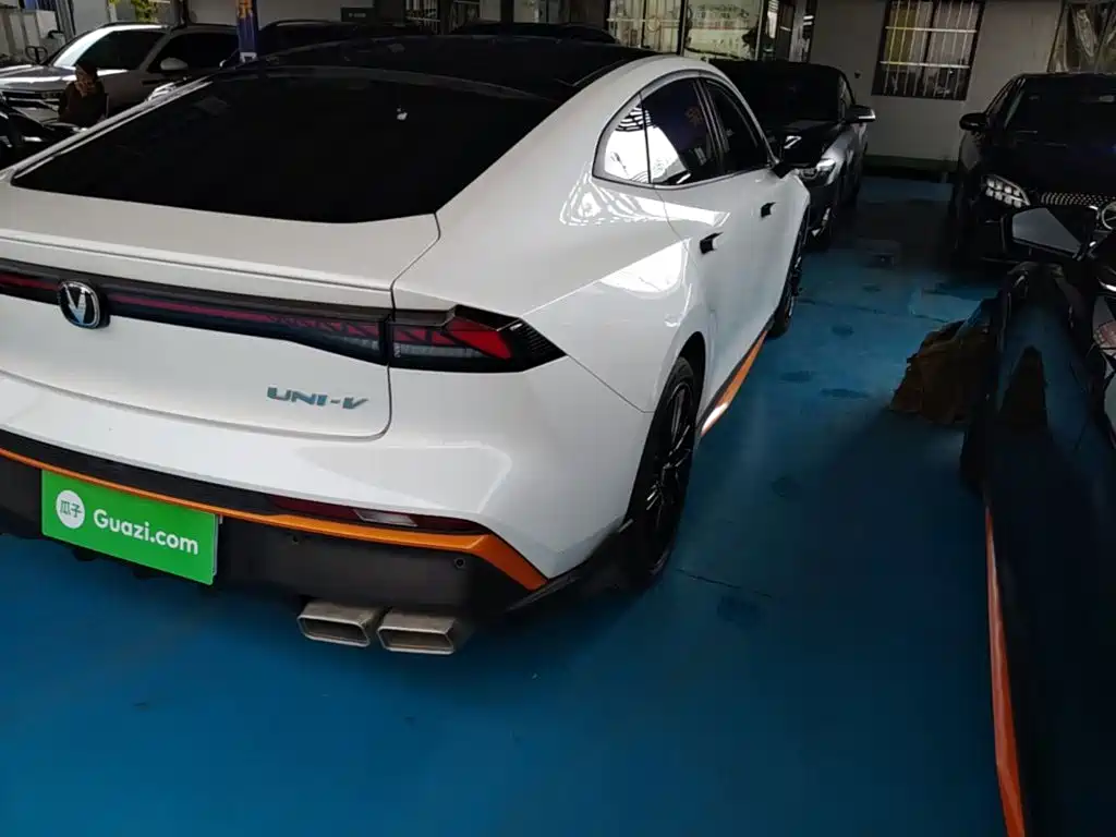 Changan UNI-V — миниатюра 8