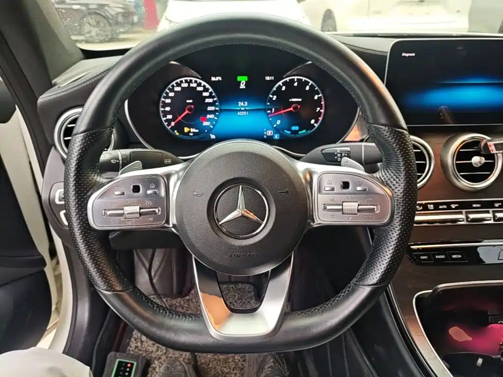 Mercedes-Benz C-Class (Import) — миниатюра 11