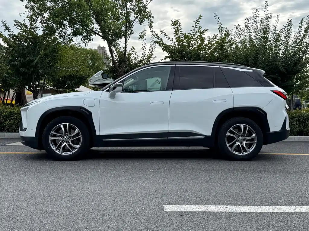 NIO ES6 — миниатюра 5