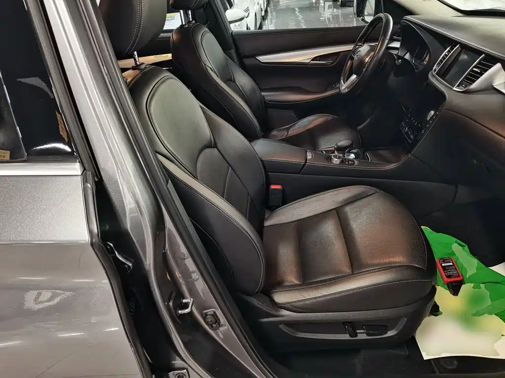 Infiniti QX50 — миниатюра 25