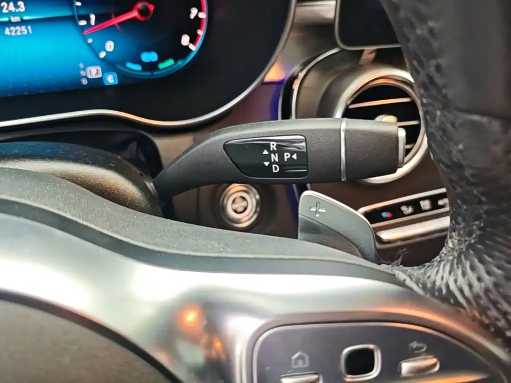 Mercedes-Benz C-Class (Import) — миниатюра 14