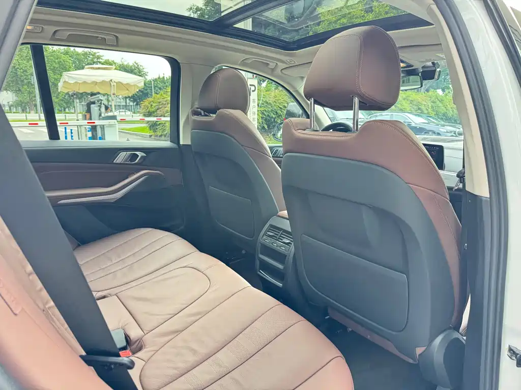 BMW X5 (Import) — миниатюра 17