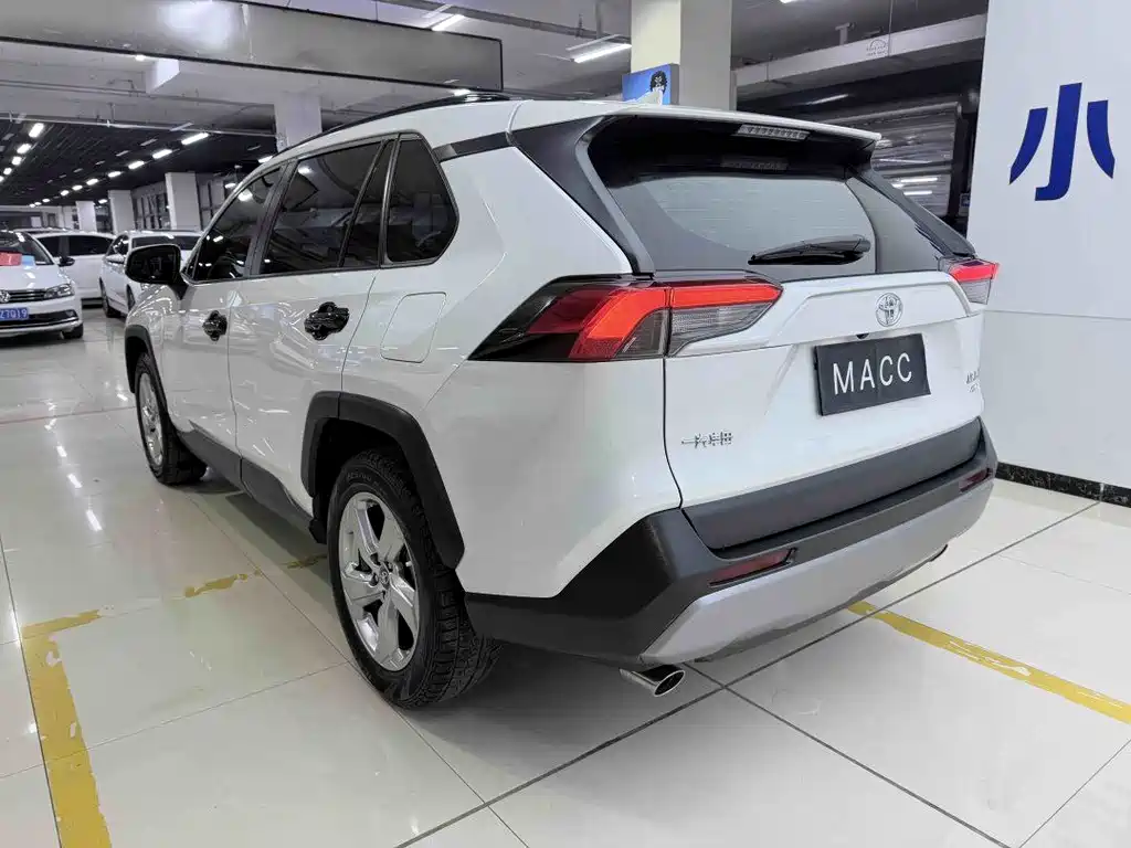 TOYOTA RAV4 RONGFANG