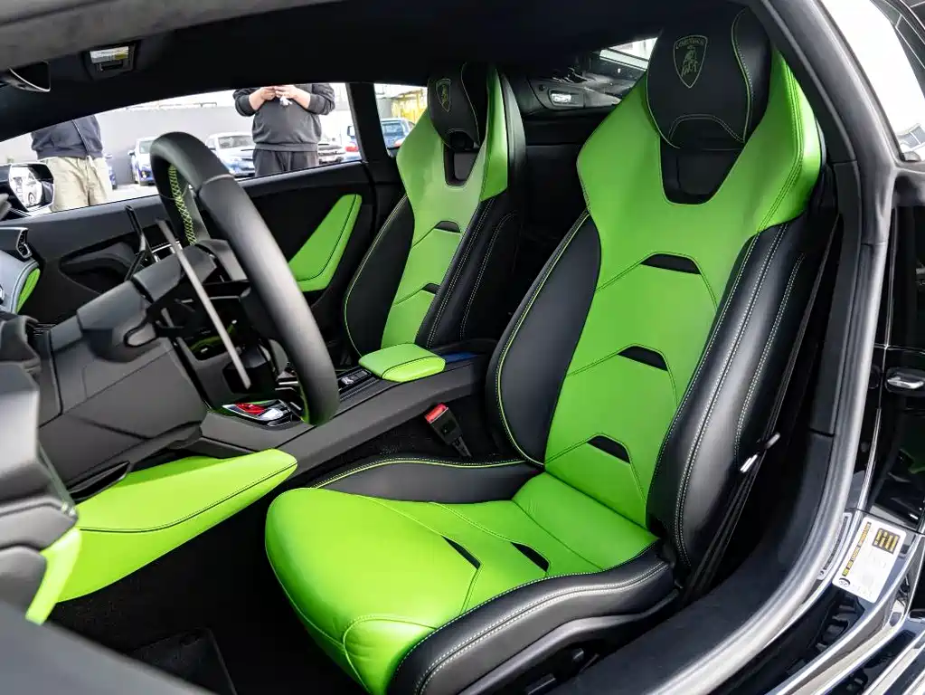 LAMBORGHINI HURACÁN