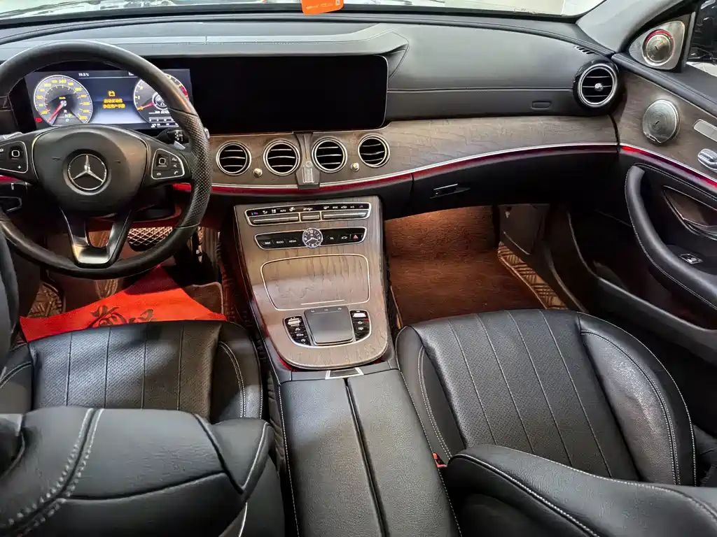 Mercedes-Benz E-Class — миниатюра 7