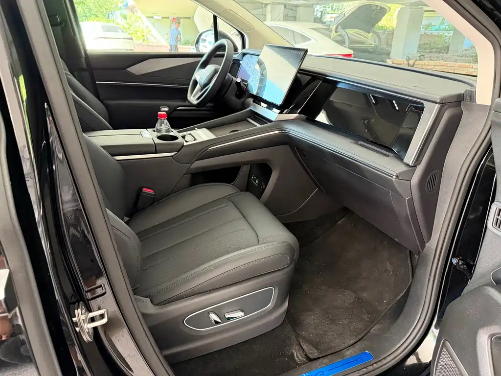 BYD M9 — миниатюра 6
