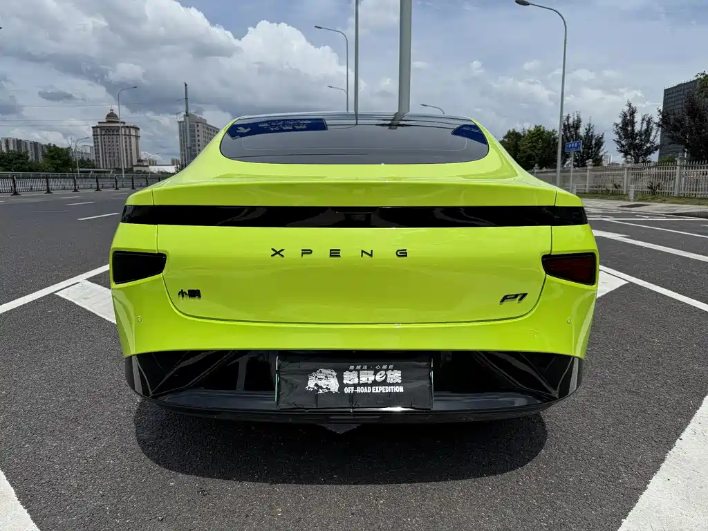 XPeng P7 — миниатюра 5