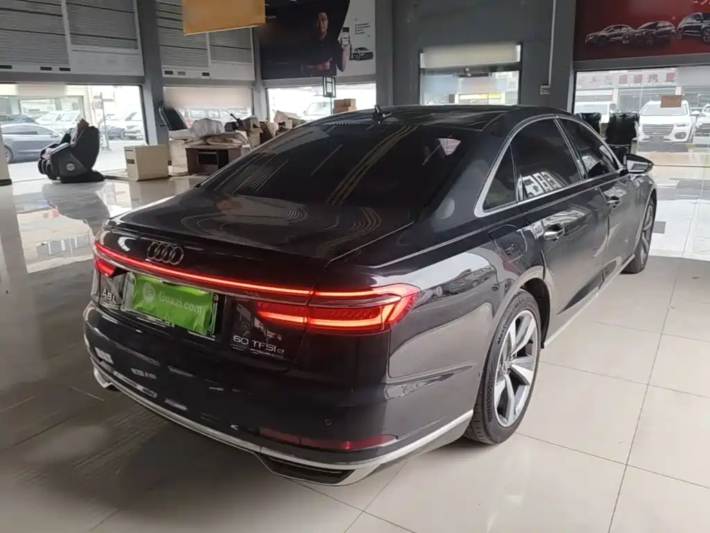 Audi A8 New Energy — миниатюра 7