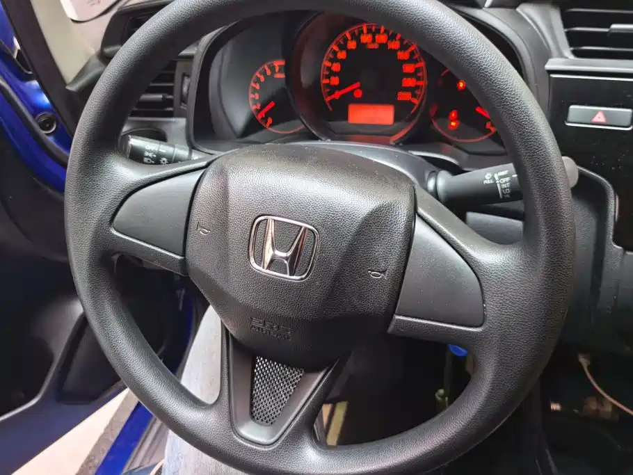 Honda Fit — миниатюра 15