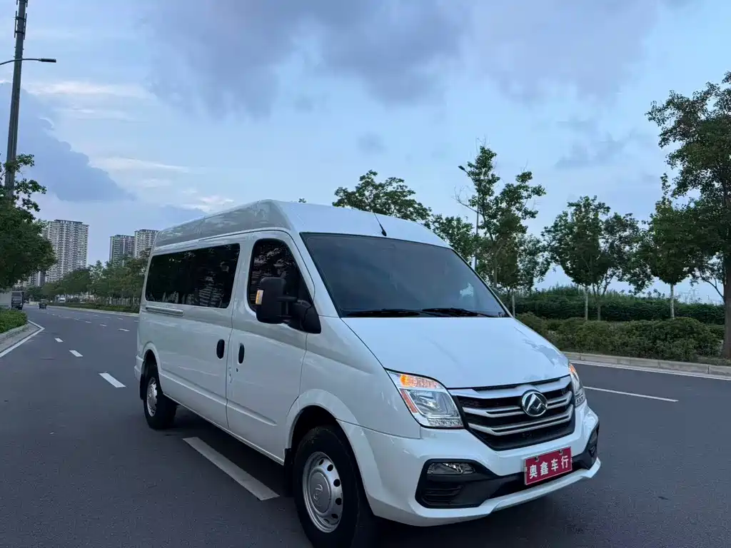 MAXUS V80
