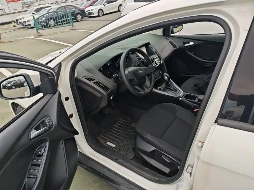 Ford Focus — миниатюра 16