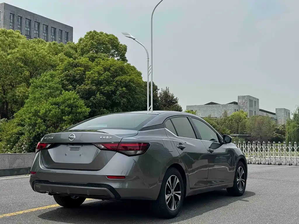Nissan Sylphy — миниатюра 9