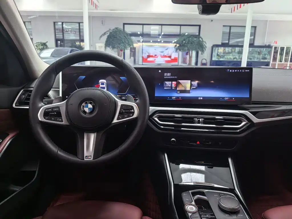 BMW 3 Series — миниатюра 15