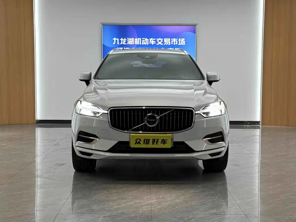 Volvo XC60 PHEV — миниатюра 2