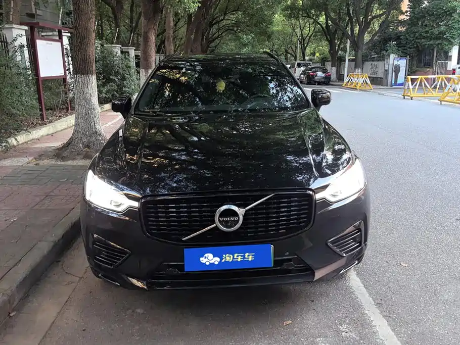 Volvo XC60 PHEV — миниатюра 2