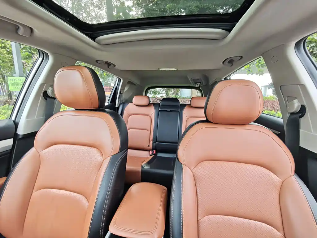 Geely Vision X6 — миниатюра 10