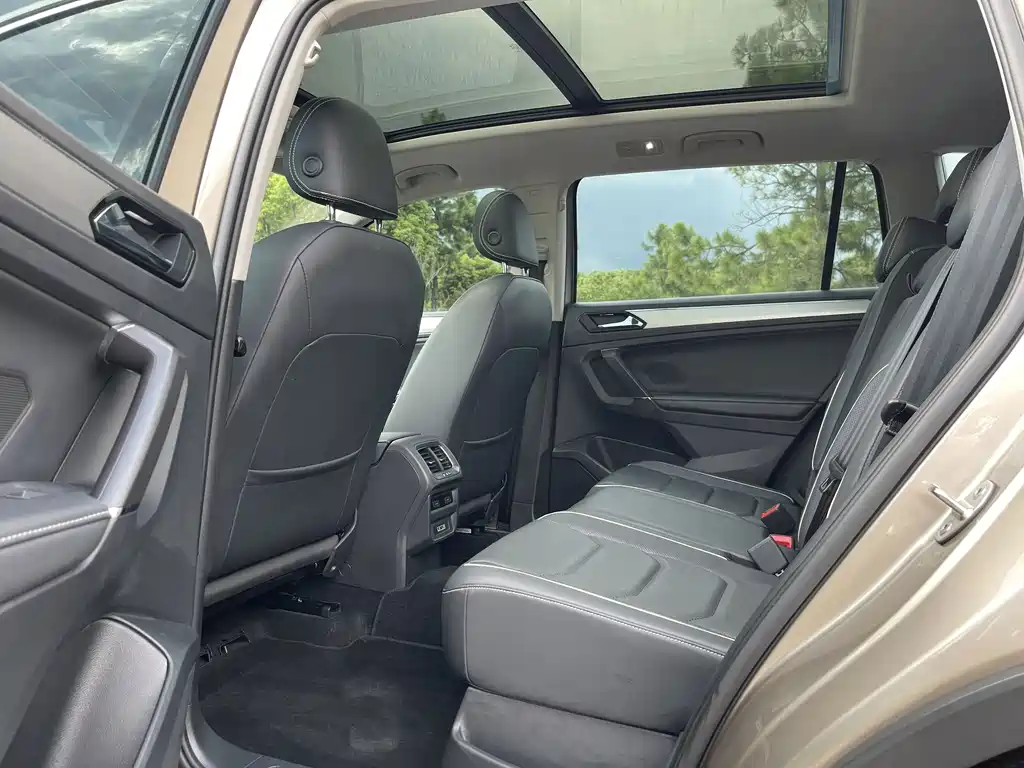 Volkswagen Tiguan L — миниатюра 9