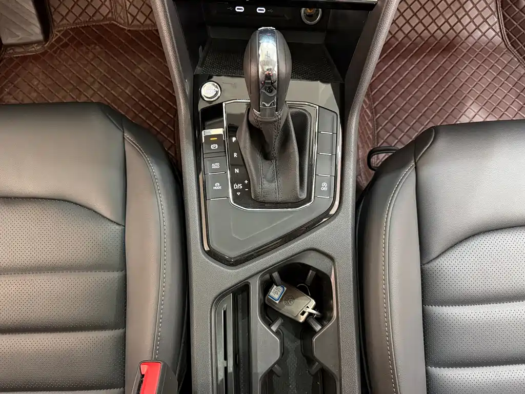 Volkswagen Tharu — миниатюра 15