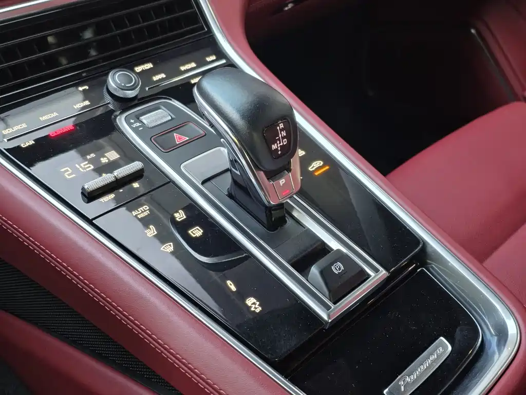 Porsche Panamera — миниатюра 13