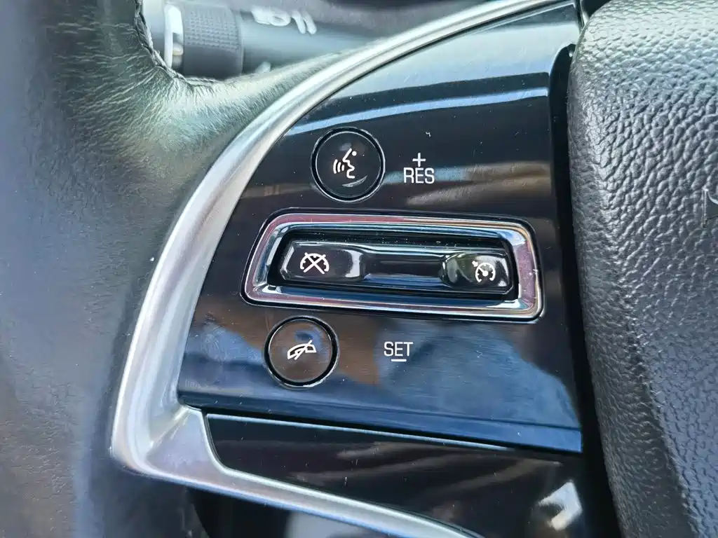 Cadillac SRX — миниатюра 19
