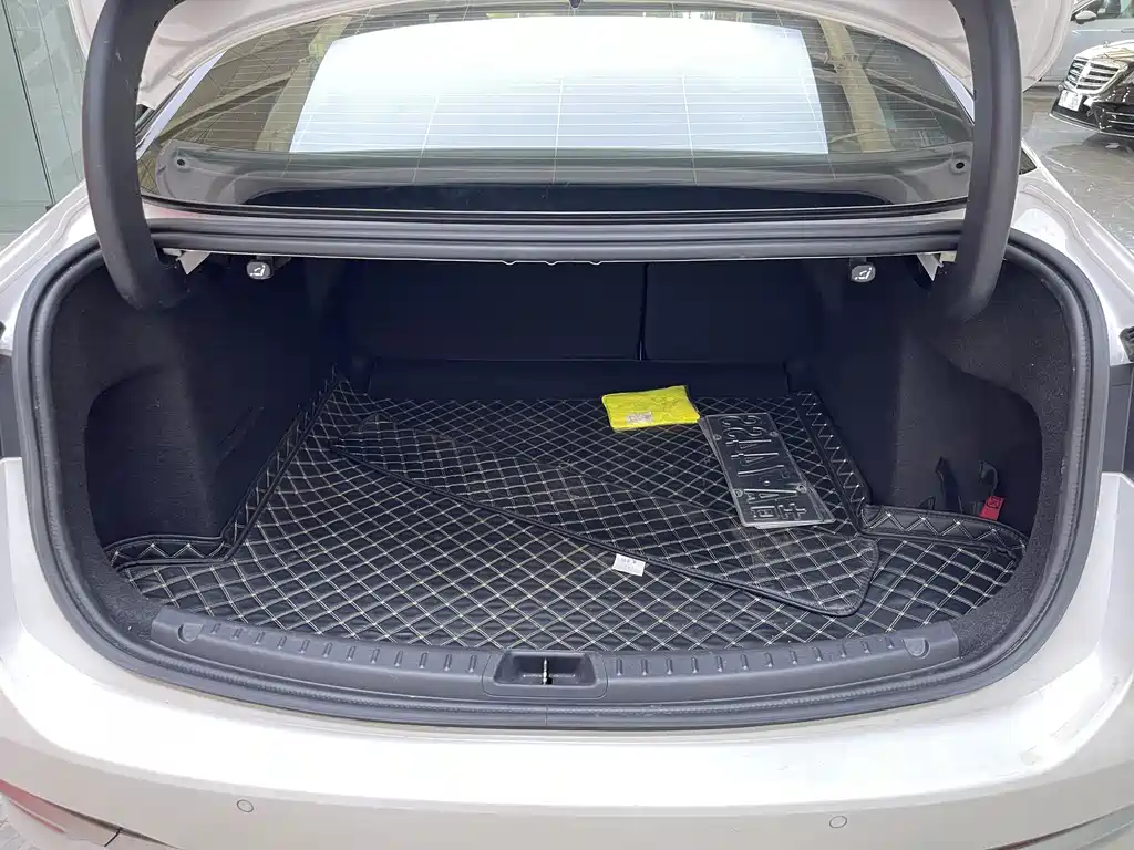 Ford Mondeo — миниатюра 15