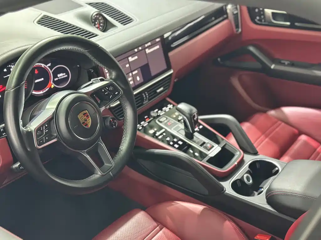 Porsche Cayenne — миниатюра 21